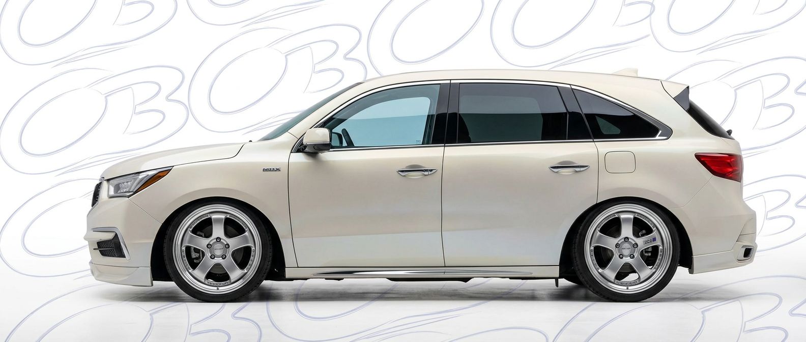 Professional automotive photography of a 2019 Acura MDX with high-fidelity 2019.