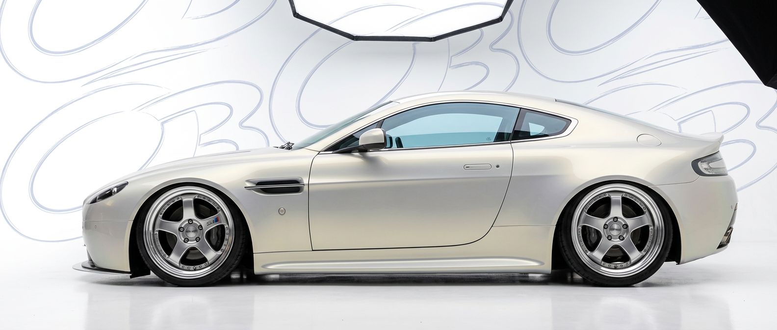 Aston Martin Vantage 2006 - Bodykits, Bumpers, Fenders and more... Aerodynamic 2006 Aston Martin Vantage 2006 - Sleek design for enhanced vehicle styling.