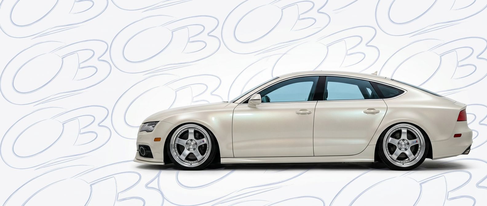 High-quality 2014 Audi A7 2014 exterior shot with professional studio lighting.