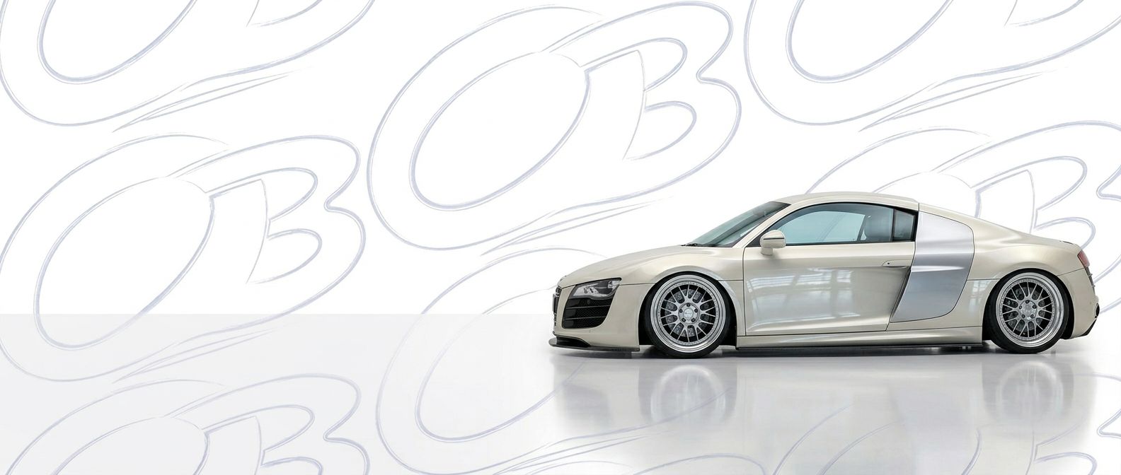 Top-tier 2010 Audi R8 2010 featuring a high-gloss finish and carbon fiber weave.