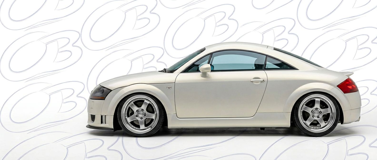 Aerodynamic 2005 Audi TT 2005 - Sleek design for enhanced vehicle styling.