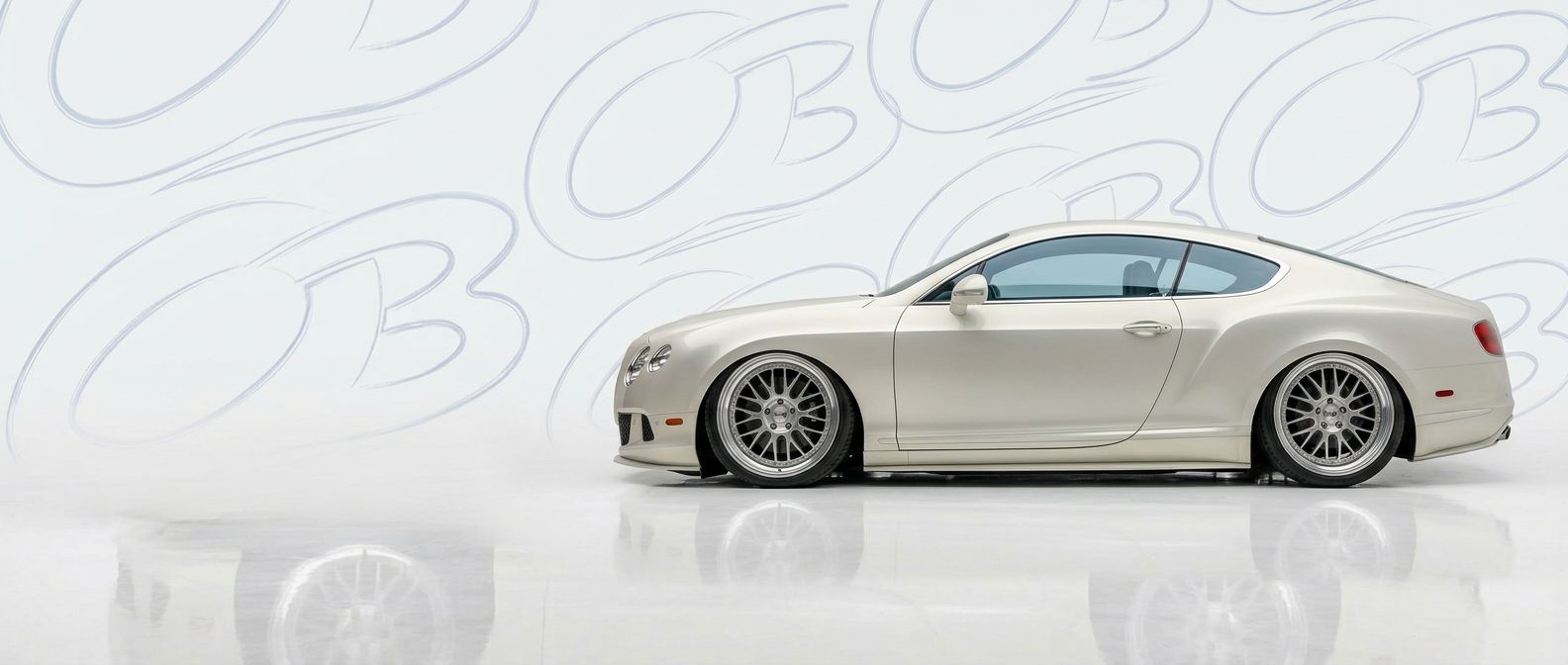 Custom 2014 for 2014 Bentley GT - Premium aerodynamic automotive body parts.