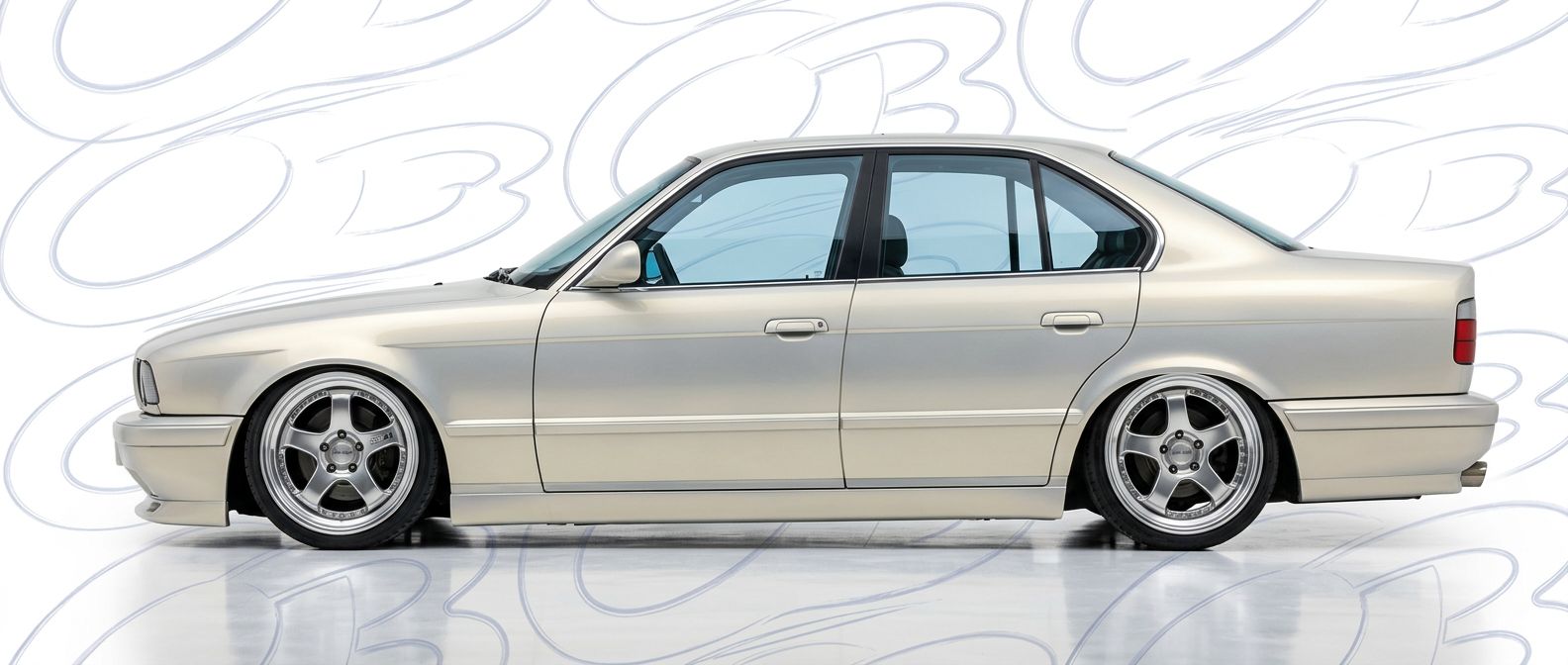Aerodynamic 1992 BMW 5-Series 1992 - Sleek design for enhanced vehicle styling.