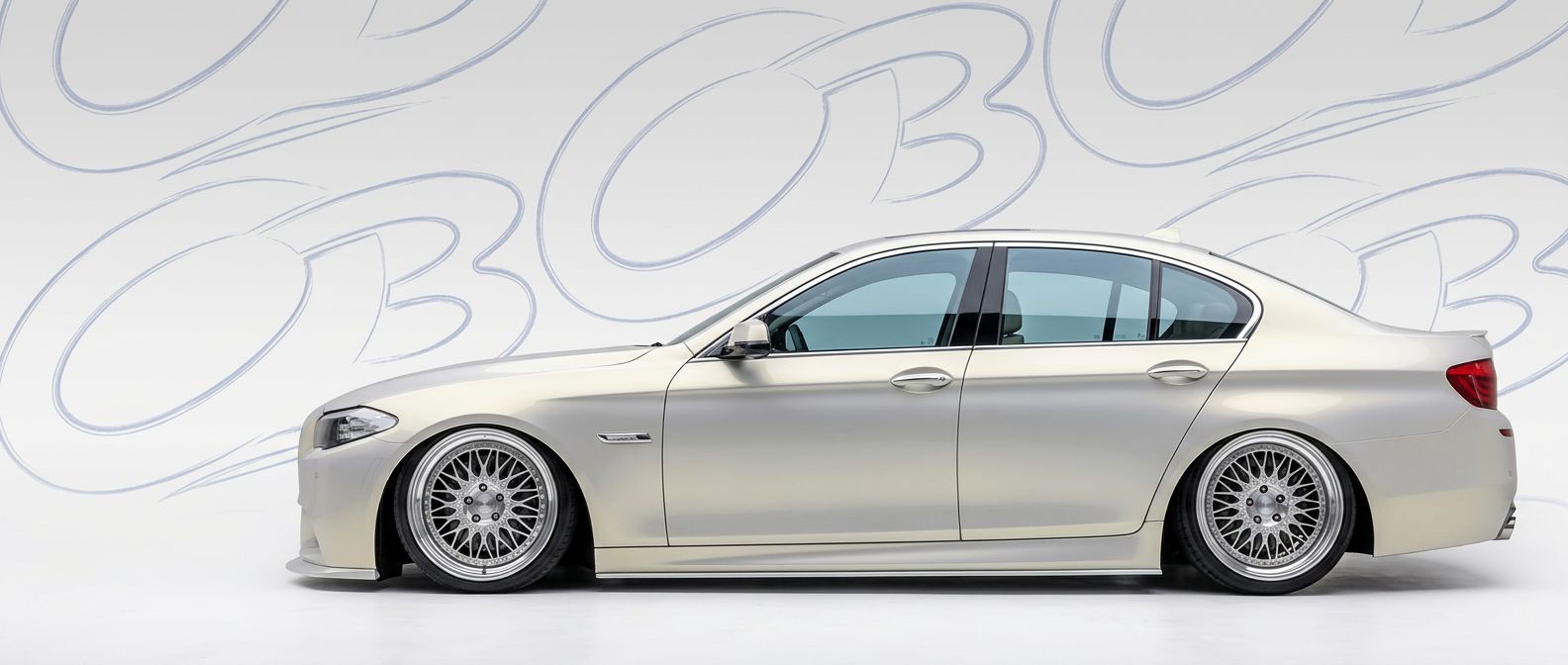 Aerodynamic 2016 BMW 5-Series 2016 - Sleek design for enhanced vehicle styling.