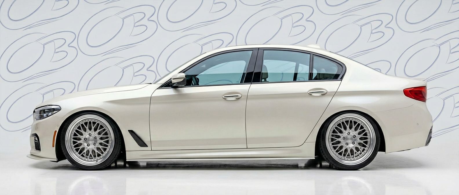 Aerodynamic 2018 BMW 5-Series 2018 - Sleek design for enhanced vehicle styling.