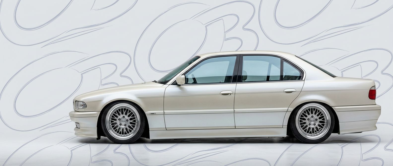 Aerodynamic 1997 BMW 7-Series 1997 - Sleek design for enhanced vehicle styling.