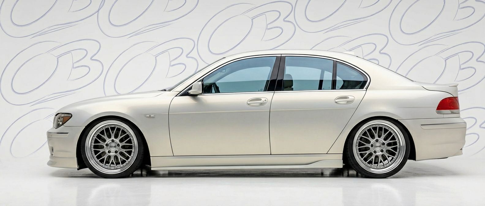 Detailed view of 2008 BMW 7-Series 2008 featuring lightweight, durable construction.