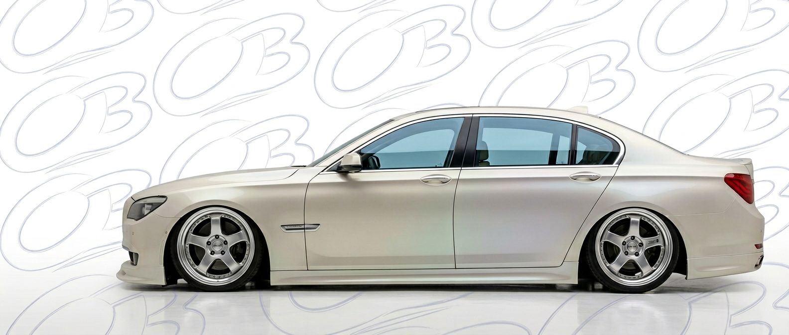 Detailed view of 2011 BMW 7-Series 2011 featuring lightweight, durable construction.