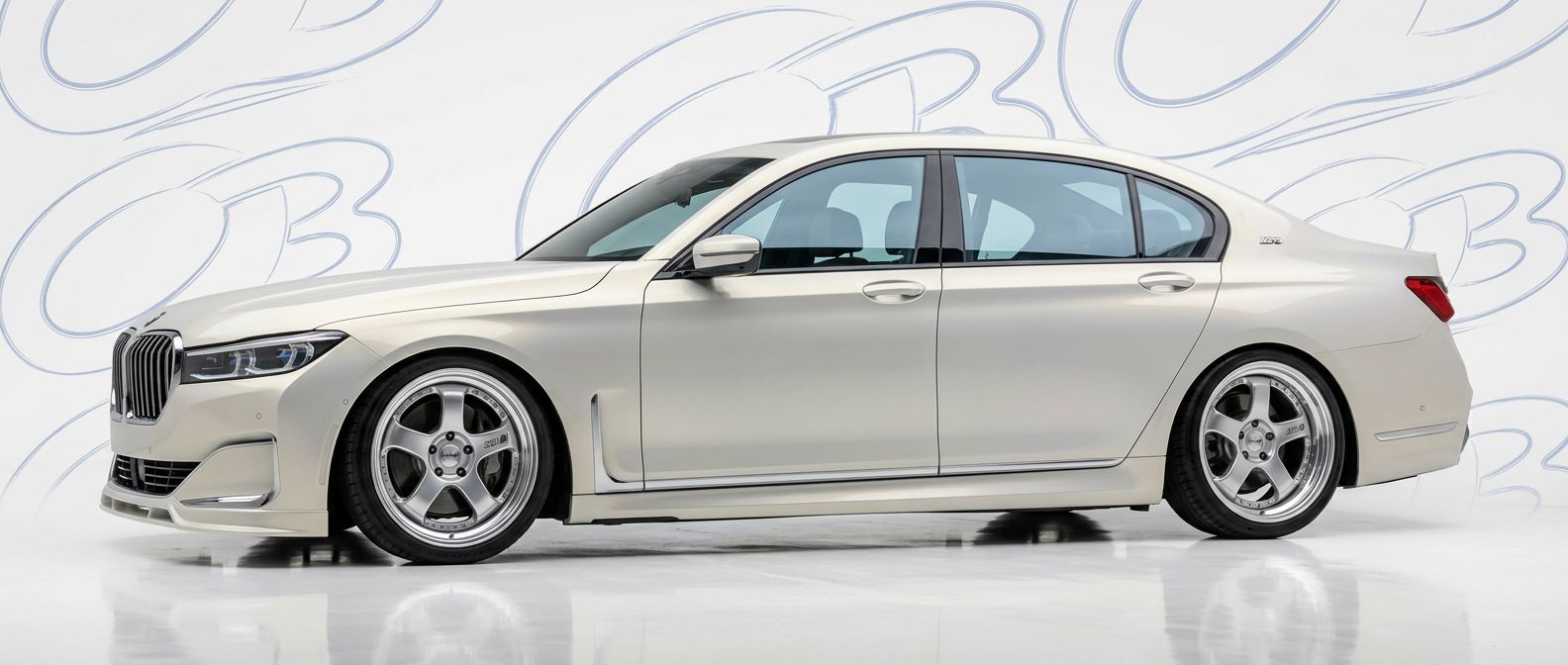 High-quality 2021 BMW 7-Series 2021 exterior shot with professional studio lighting.