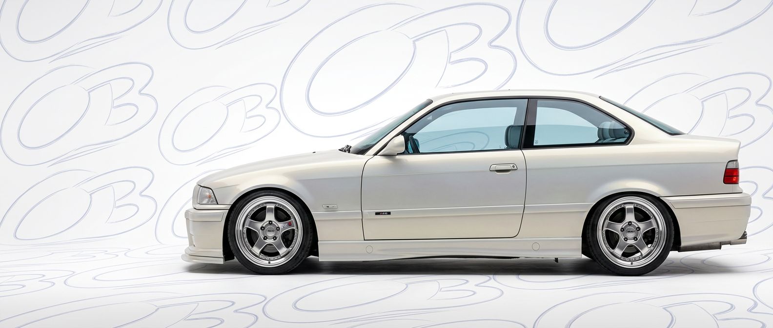 Aerodynamic 1998 BMW M3 1998 - Sleek design for enhanced vehicle styling.