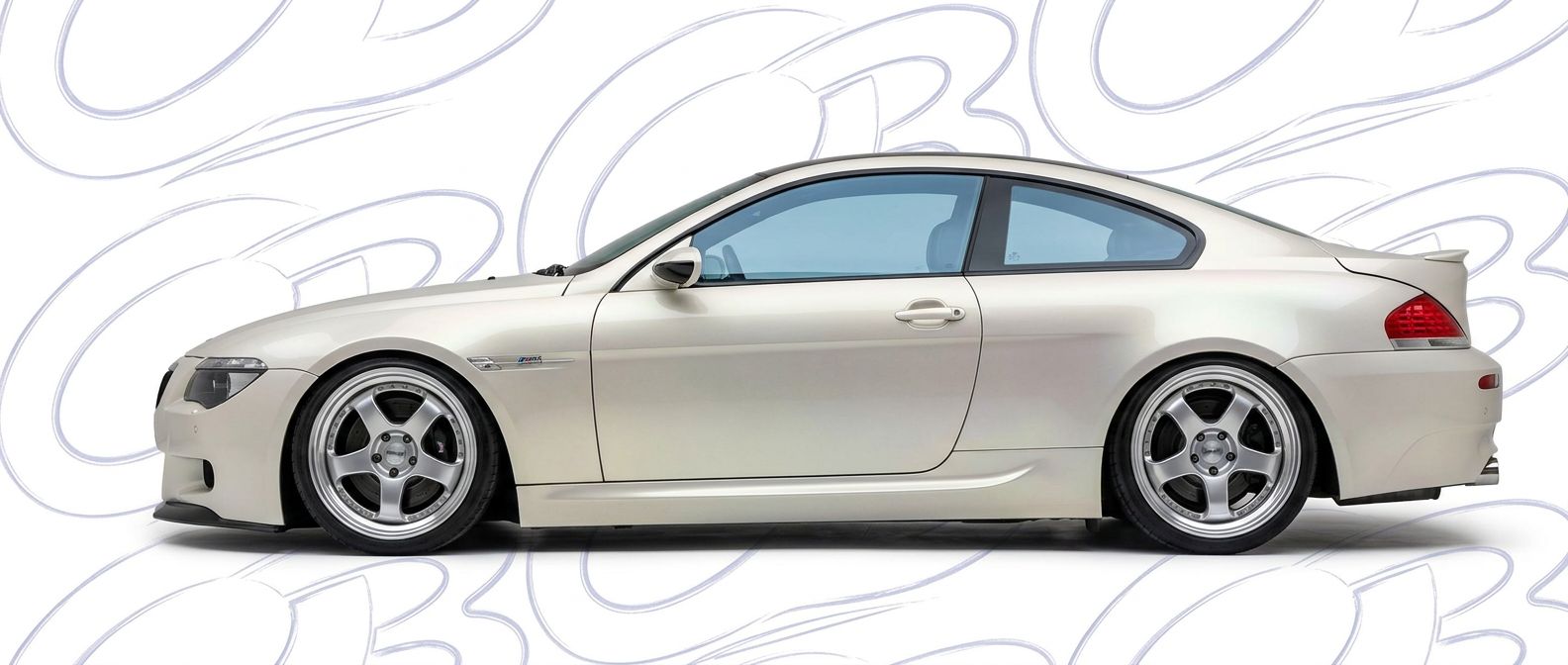 Aerodynamic 2006 BMW M6 2006 - Sleek design for enhanced vehicle styling.