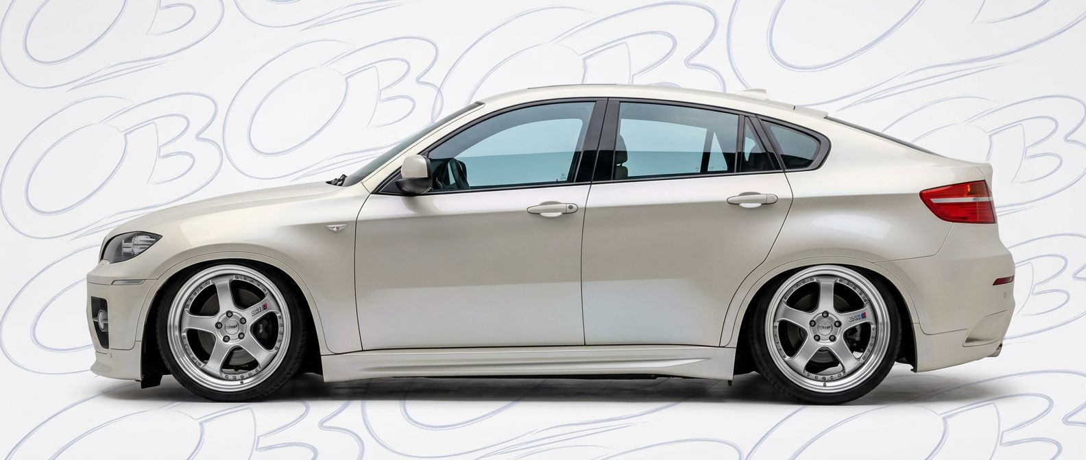 Detailed view of 2013 BMW X6 2013 featuring lightweight, durable construction.