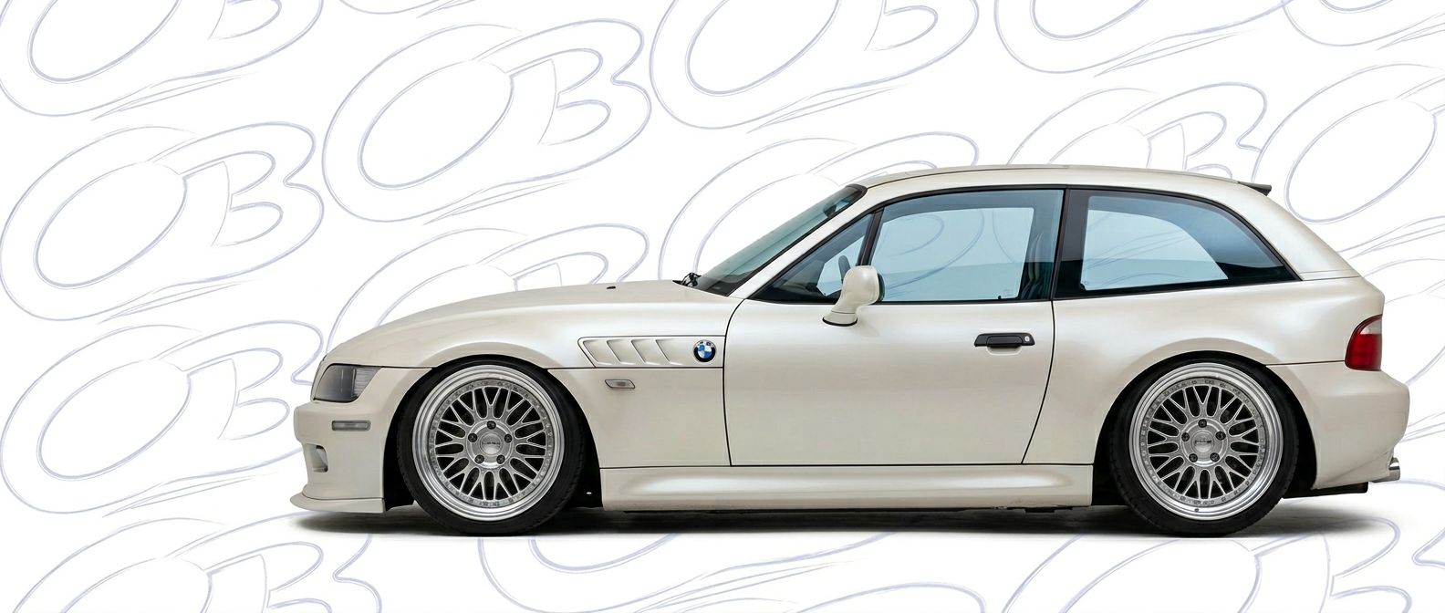 Aerodynamic 1999 BMW Z3 1999 - Sleek design for enhanced vehicle styling.