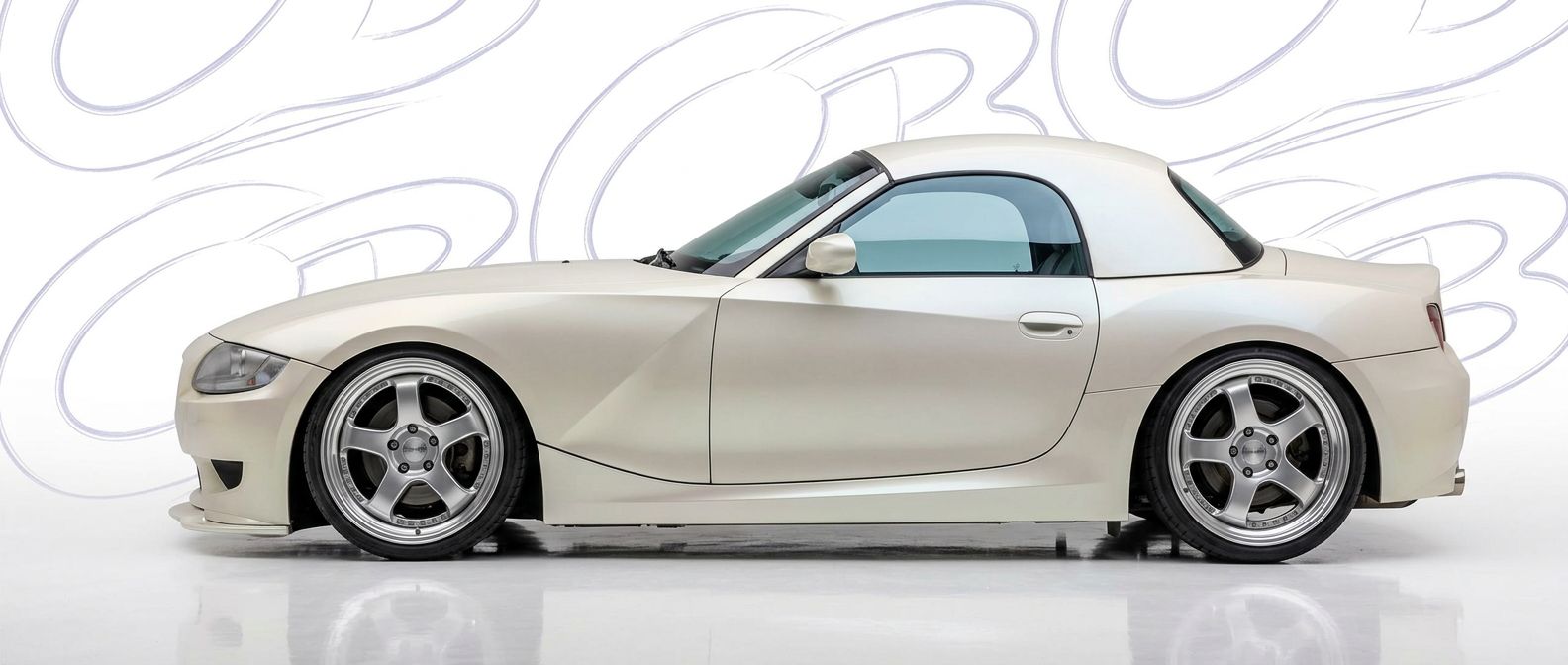 Aerodynamic 2004 BMW Z4 2004 - Sleek design for enhanced vehicle styling.