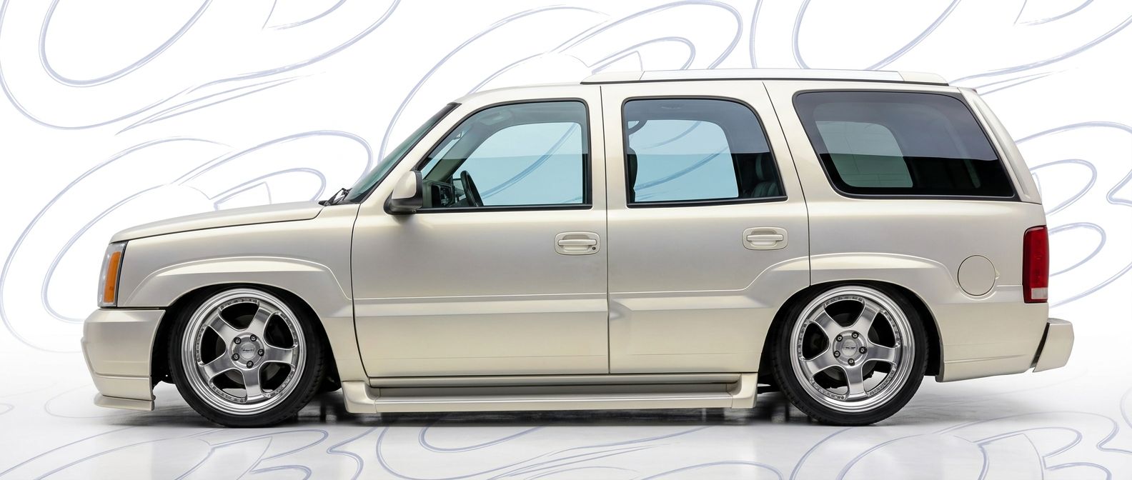 Aerodynamic 2000 Cadillac Escalade 2000 - Sleek design for enhanced vehicle styling.