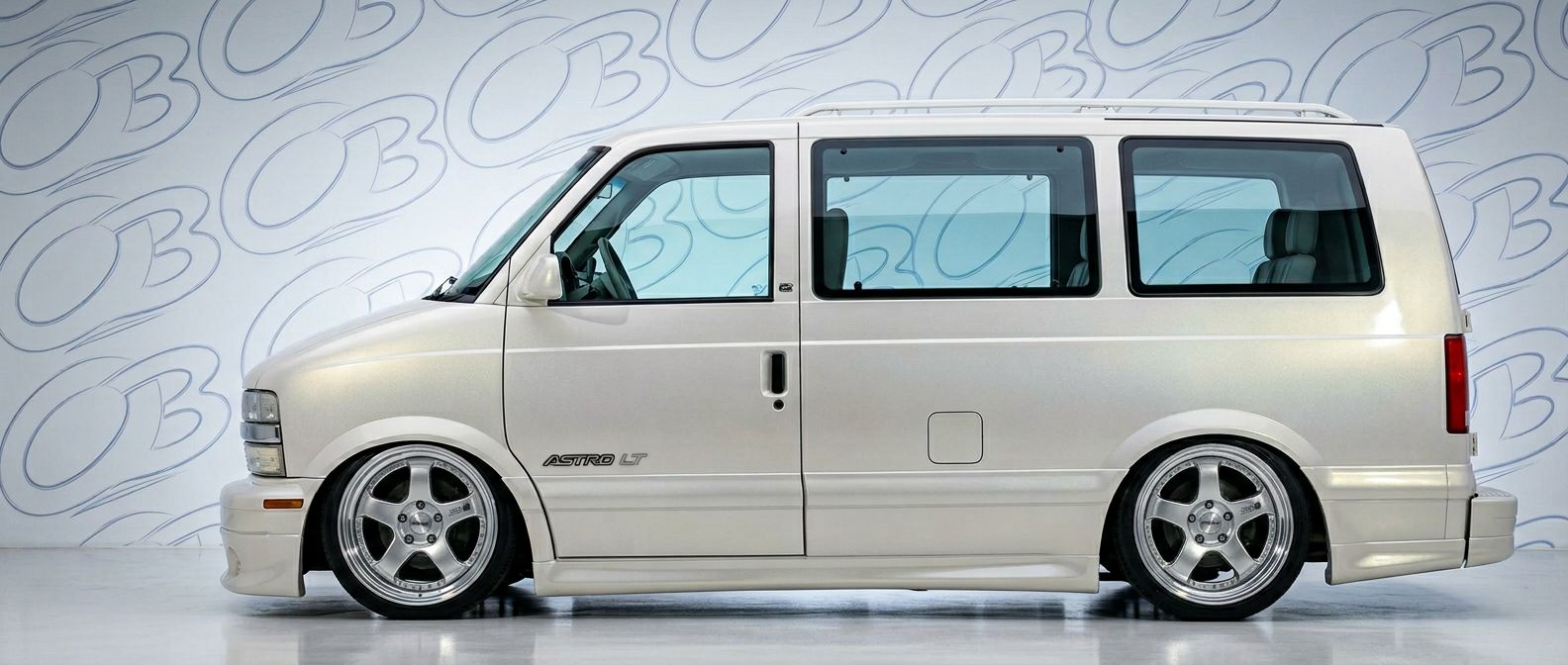 Sleek 2003 Chevrolet Astro 2003 - Precision-engineered parts for a perfect fitment.