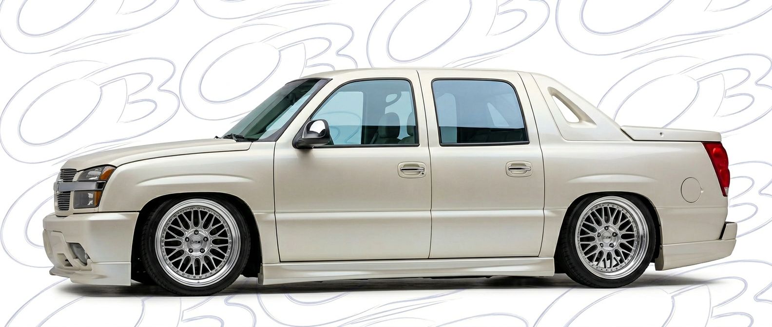 Chevrolet Avalanche 2005 - Bodykits, Bumpers, Fenders and more... Professional automotive photography of a 2005 Chevrolet Avalanche with high-fidelity 2005.