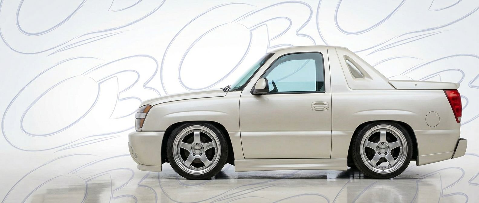 Detailed view of 2006 Chevrolet Avalanche 2006 featuring lightweight, durable construction.