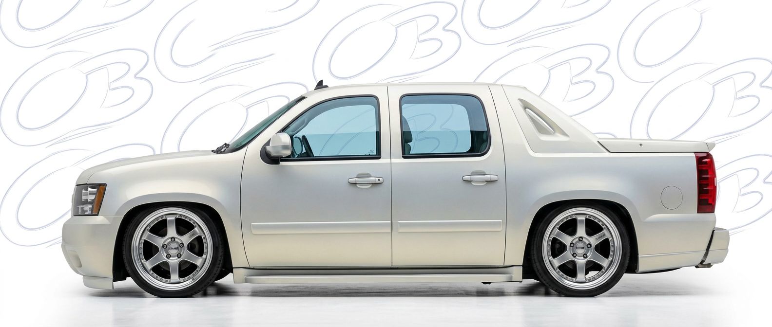 Custom 2011 for 2011 Chevrolet Avalanche - Premium aerodynamic automotive body parts.