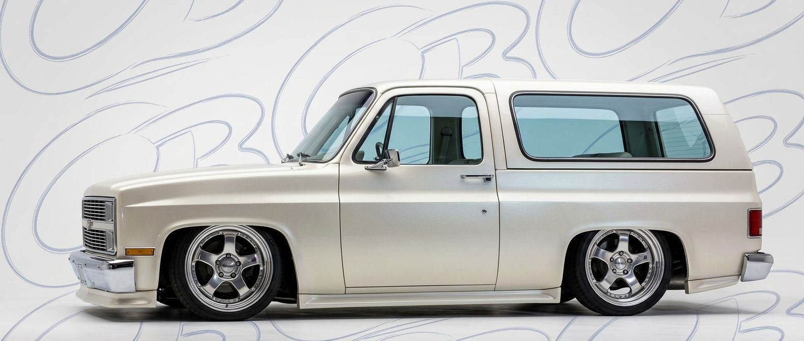 Chevrolet Blazer 1985 - Bodykits, Bumpers, Fenders and more... High-quality 1985 Chevrolet Blazer 1985 exterior shot with professional studio lighting.