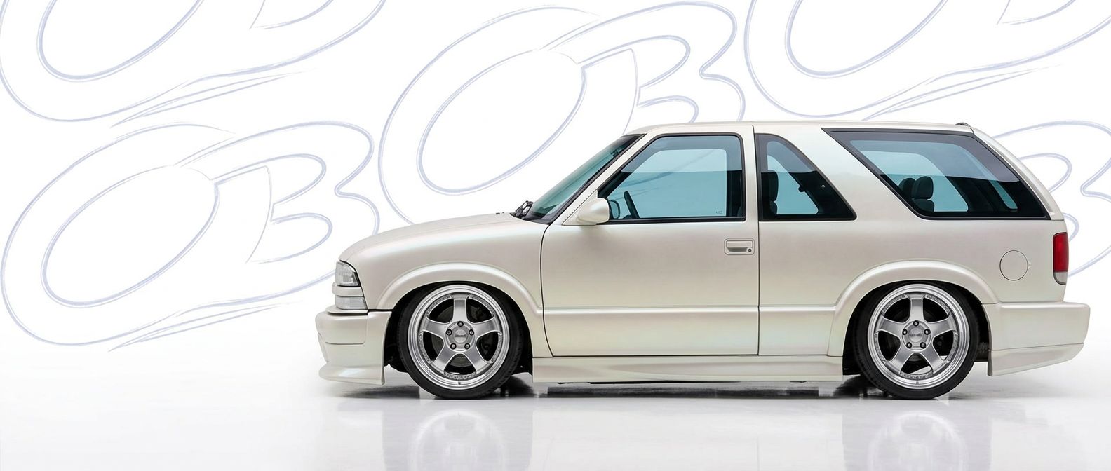 Detailed view of 2002 Chevrolet Blazer 2002 featuring lightweight, durable construction.