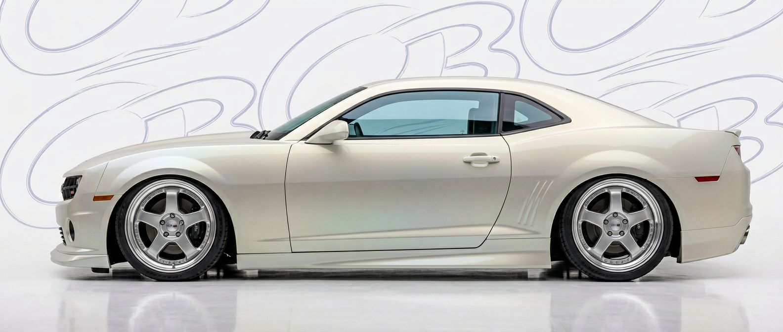 Custom 2010 for 2010 Chevrolet Camaro - Premium aerodynamic automotive body parts.