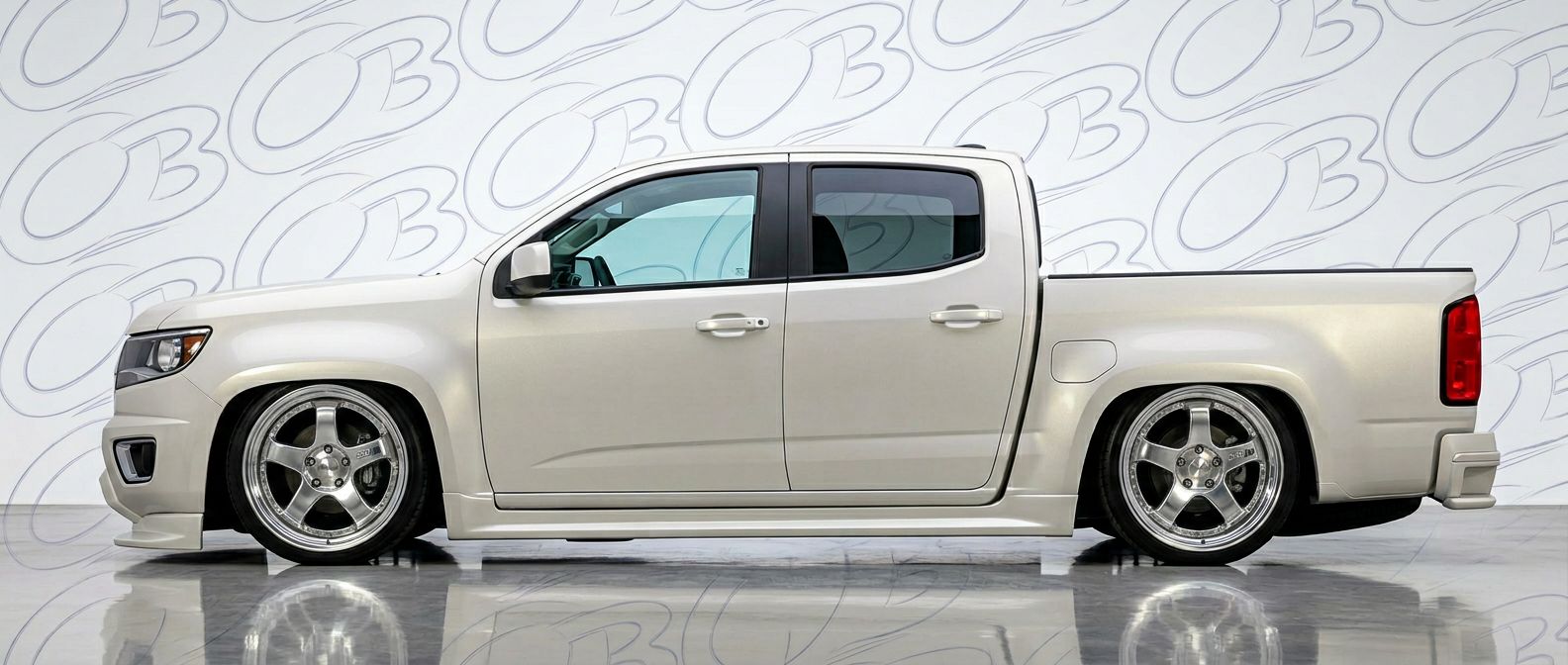 High-quality 2022 Chevrolet Colorado 2022 exterior shot with professional studio lighting.
