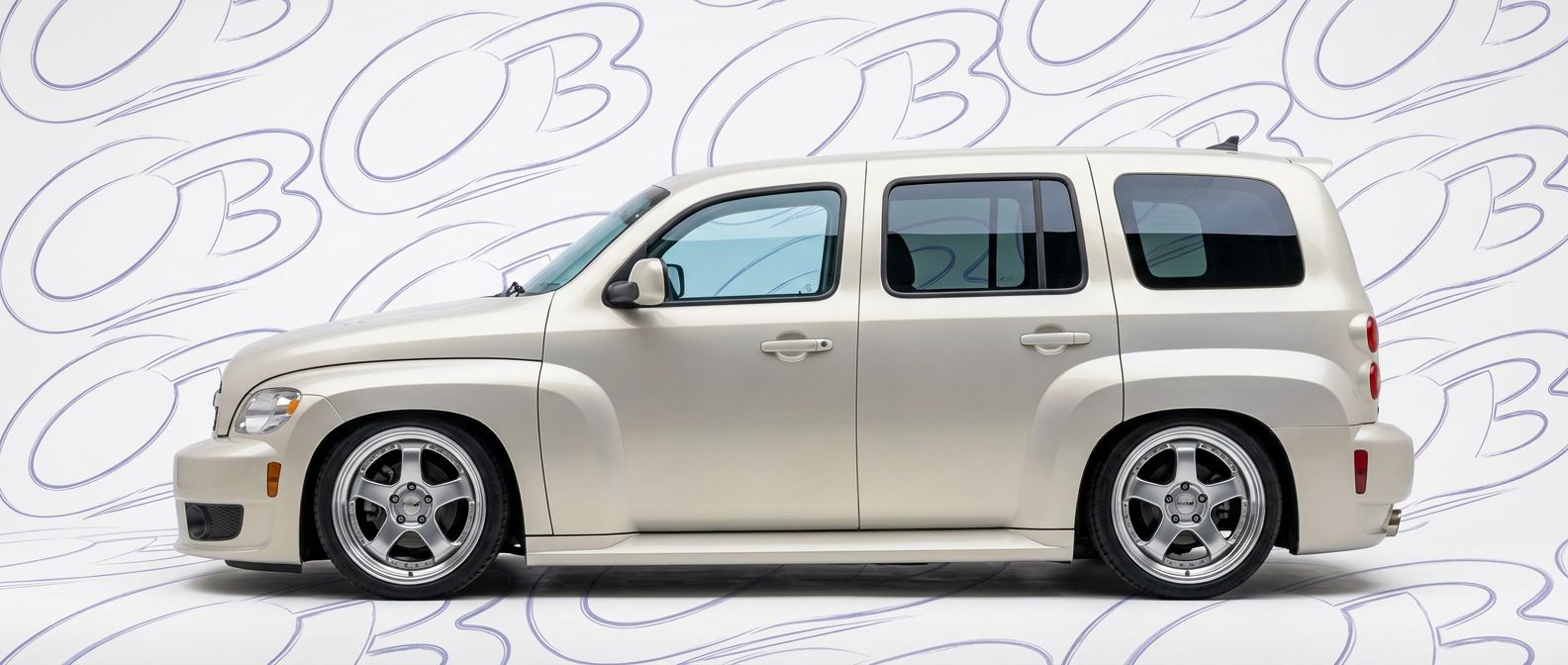 Professional automotive photography of a 2006 Chevrolet HHR with high-fidelity 2006.