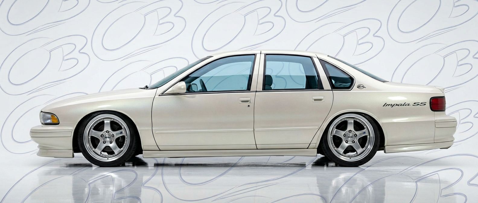 Aerodynamic 1995 Chevrolet Impala 1995 - Sleek design for enhanced vehicle styling.