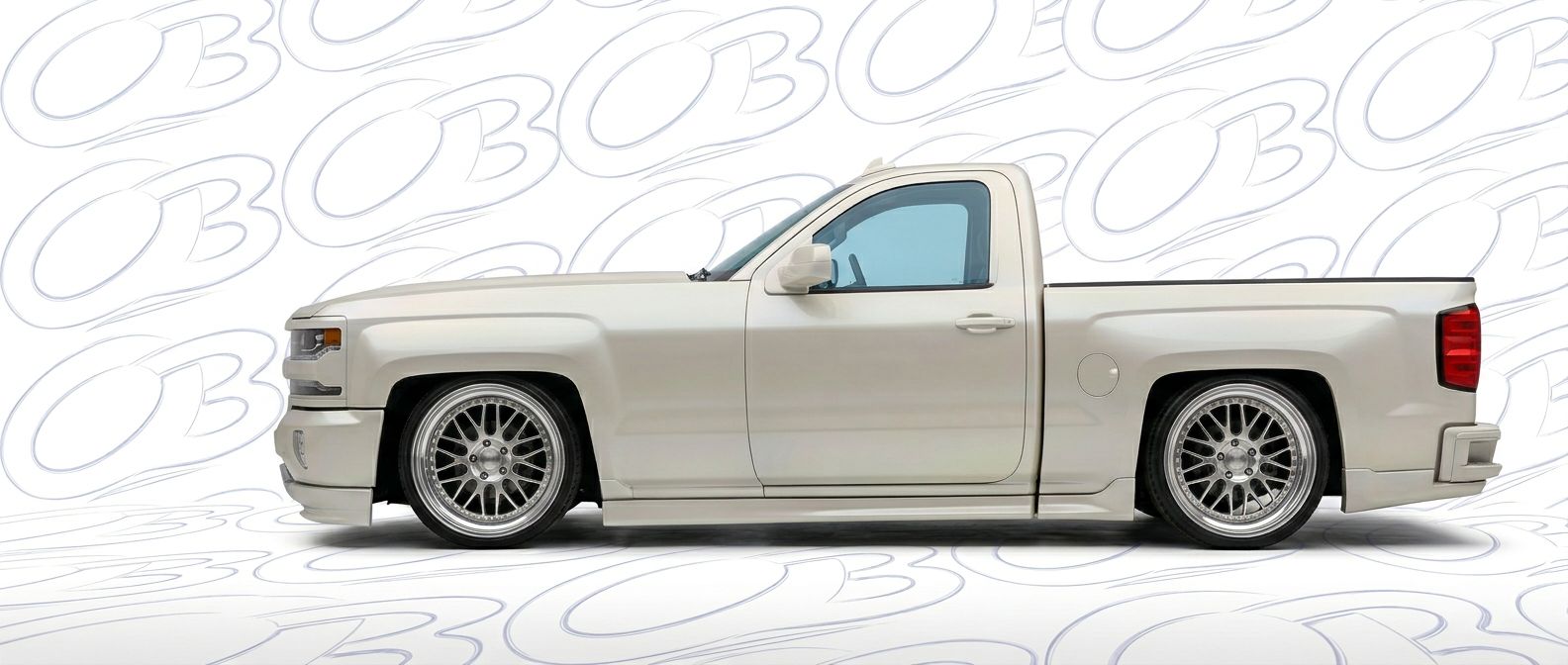 Aggressive 2018 Chevrolet Silverado 2018 styling to enhance your vehicle's aesthetic.