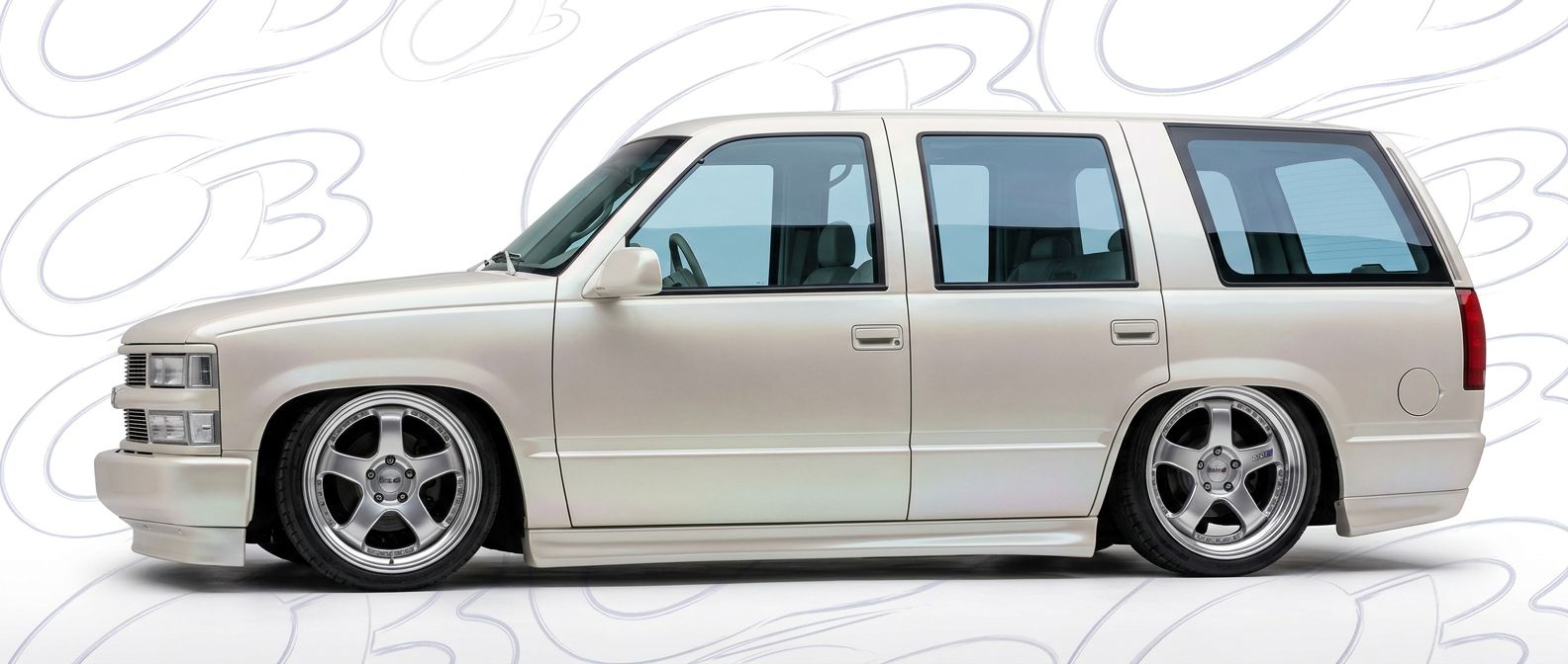 Aerodynamic 1995 Chevrolet Tahoe 1995 - Sleek design for enhanced vehicle styling.