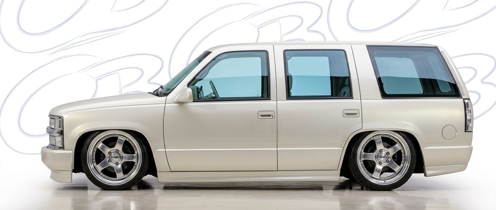 Aerodynamic 1996 Chevrolet Tahoe 1996 - Sleek design for enhanced vehicle styling.