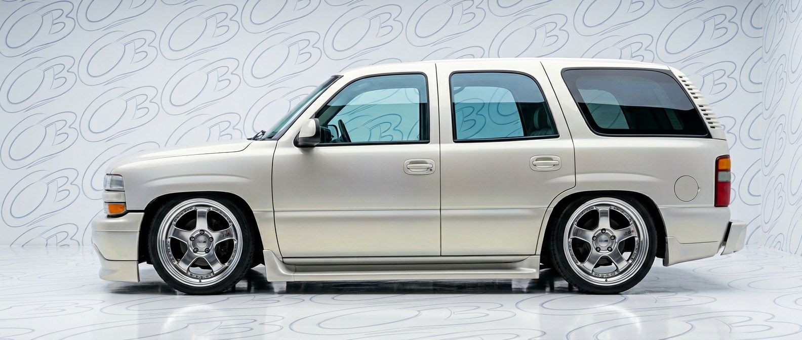 Custom 2003 for 2003 Chevrolet Tahoe - Premium aerodynamic automotive body parts.