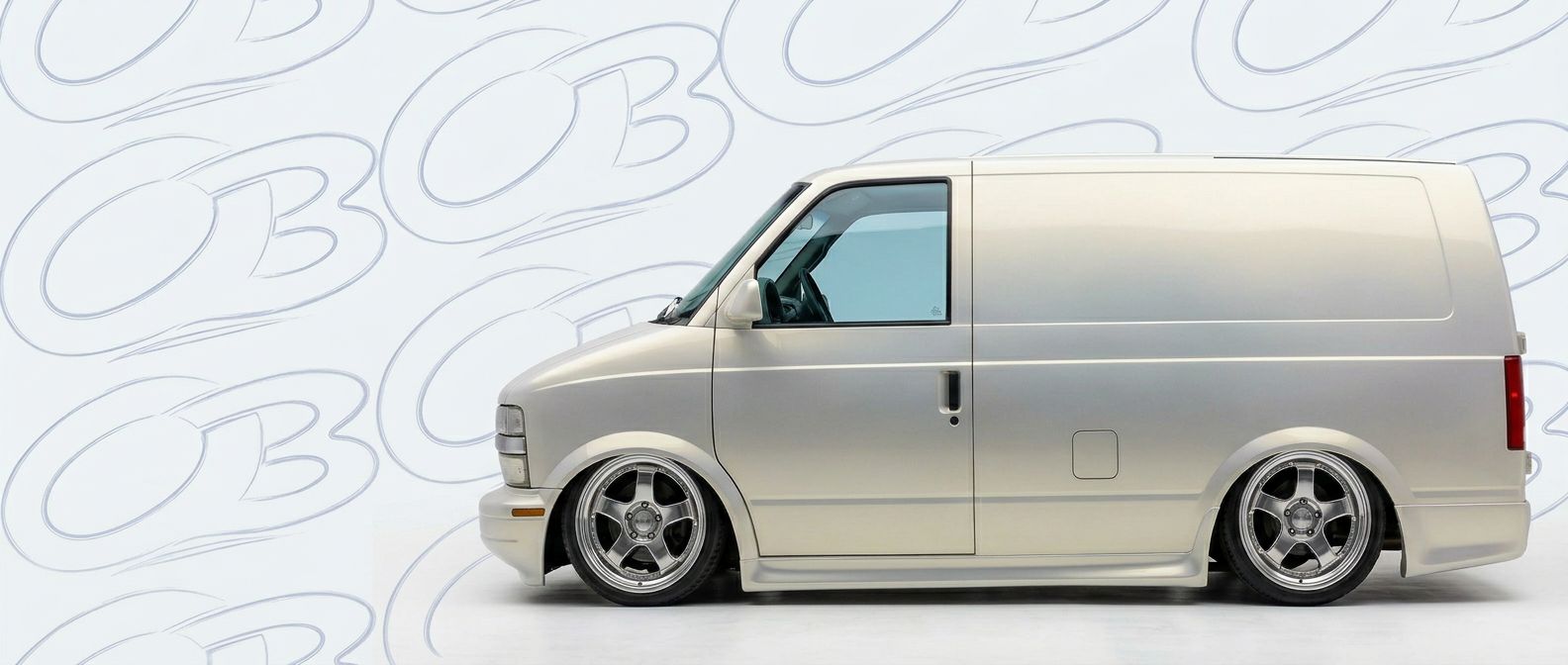 Professional automotive photography of a 1995 Chevrolet Universal with high-fidelity 1995.