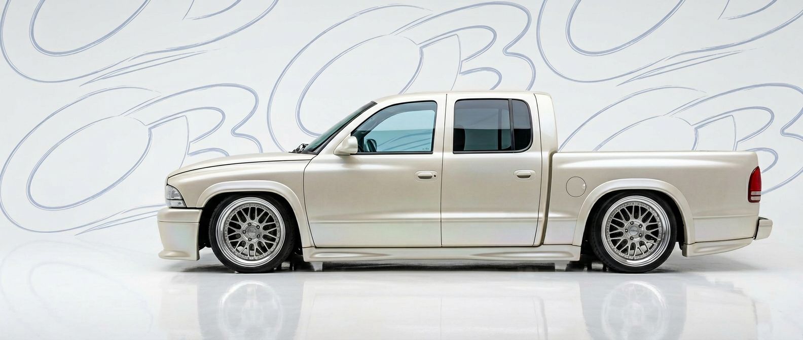 Aerodynamic 2003 Dodge Dakota 2003 - Sleek design for enhanced vehicle styling.