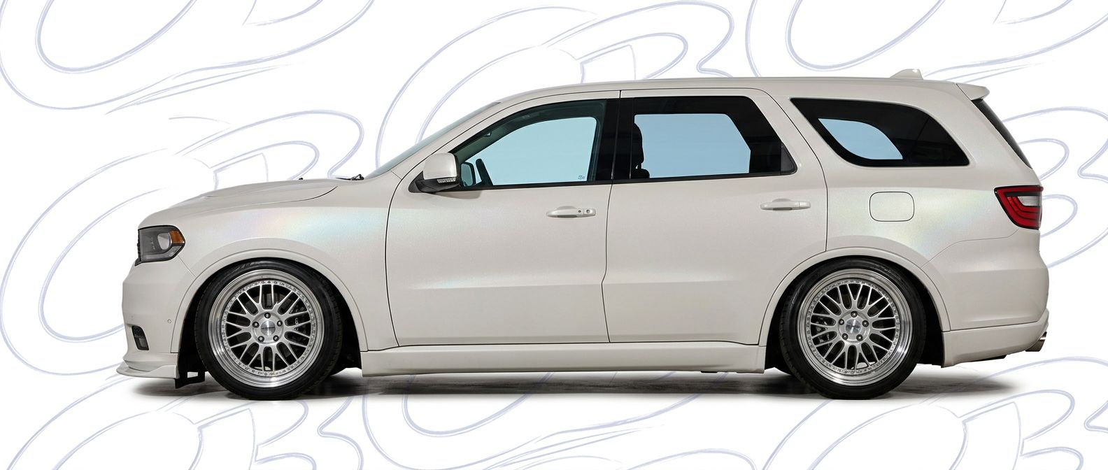 Professional automotive photography of a 2018 Dodge Durango with high-fidelity 2018.