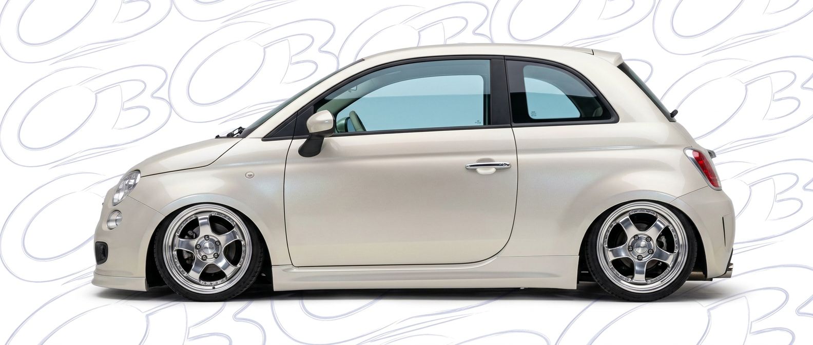 Front-angle view of 2015 Fiat 500 2015 - Durable and stylish exterior enhancement.