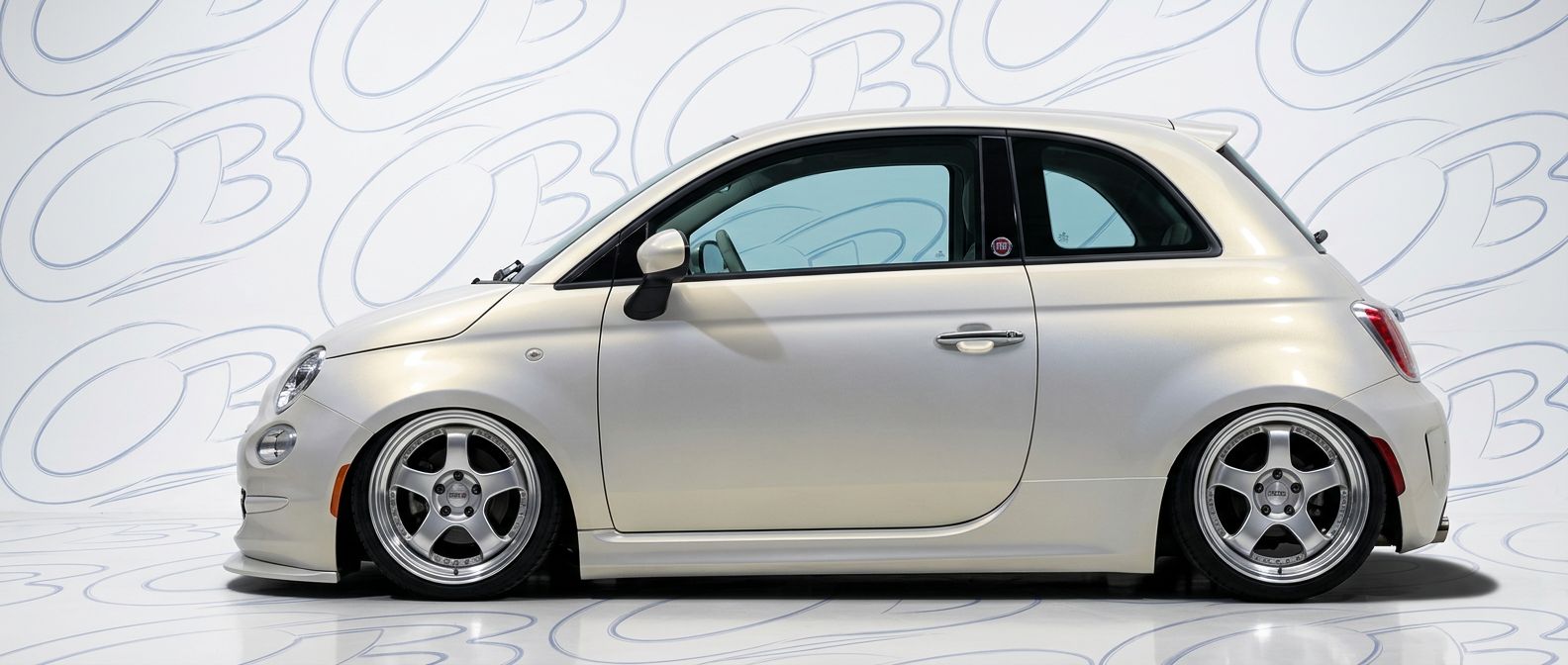 Aggressive 2019 Fiat 500 2019 styling to enhance your vehicle's aesthetic.