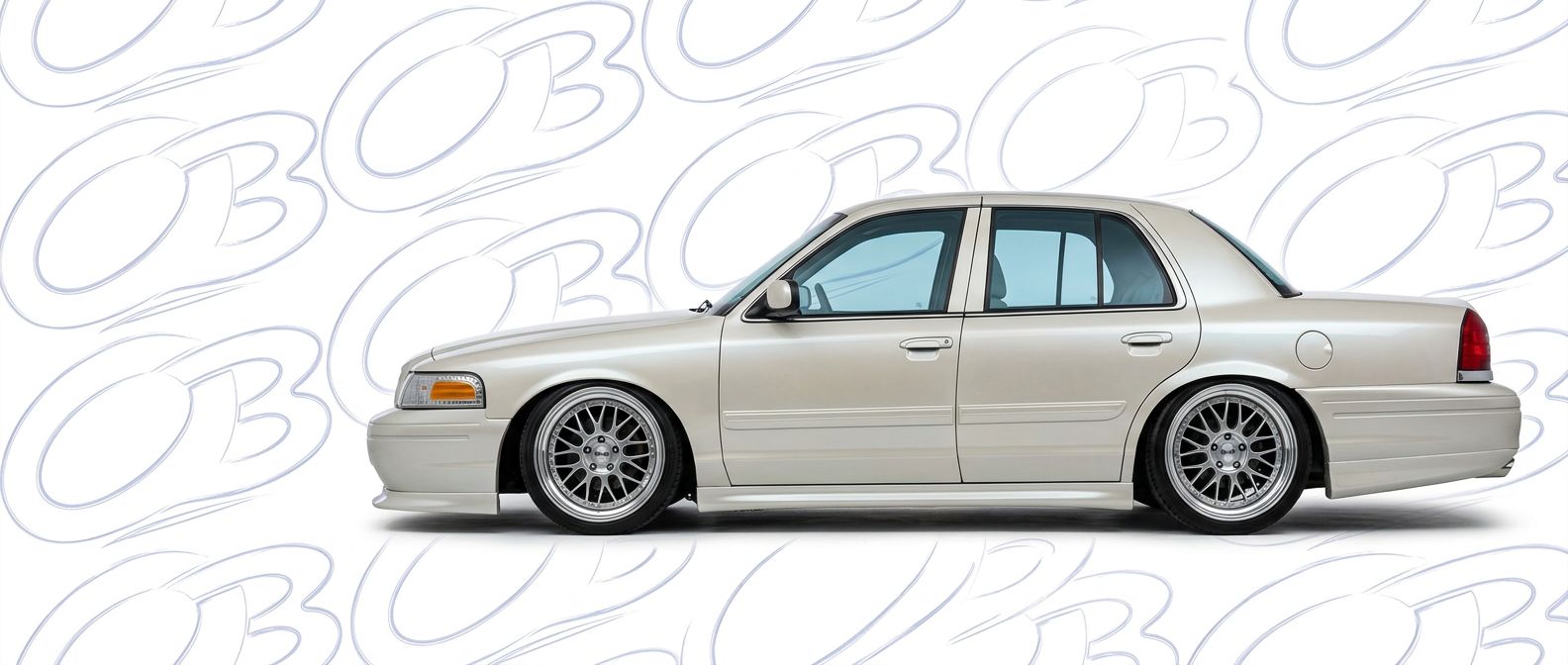 Aggressive 2001 Ford Crown Victoria 2001 styling to enhance your vehicle's aesthetic.