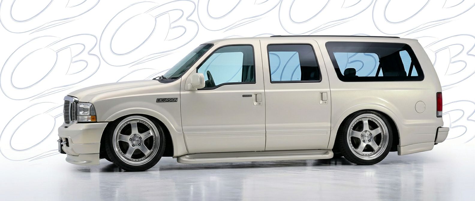 Top-tier 2001 Ford Excursion 2001 featuring a high-gloss finish and carbon fiber weave.