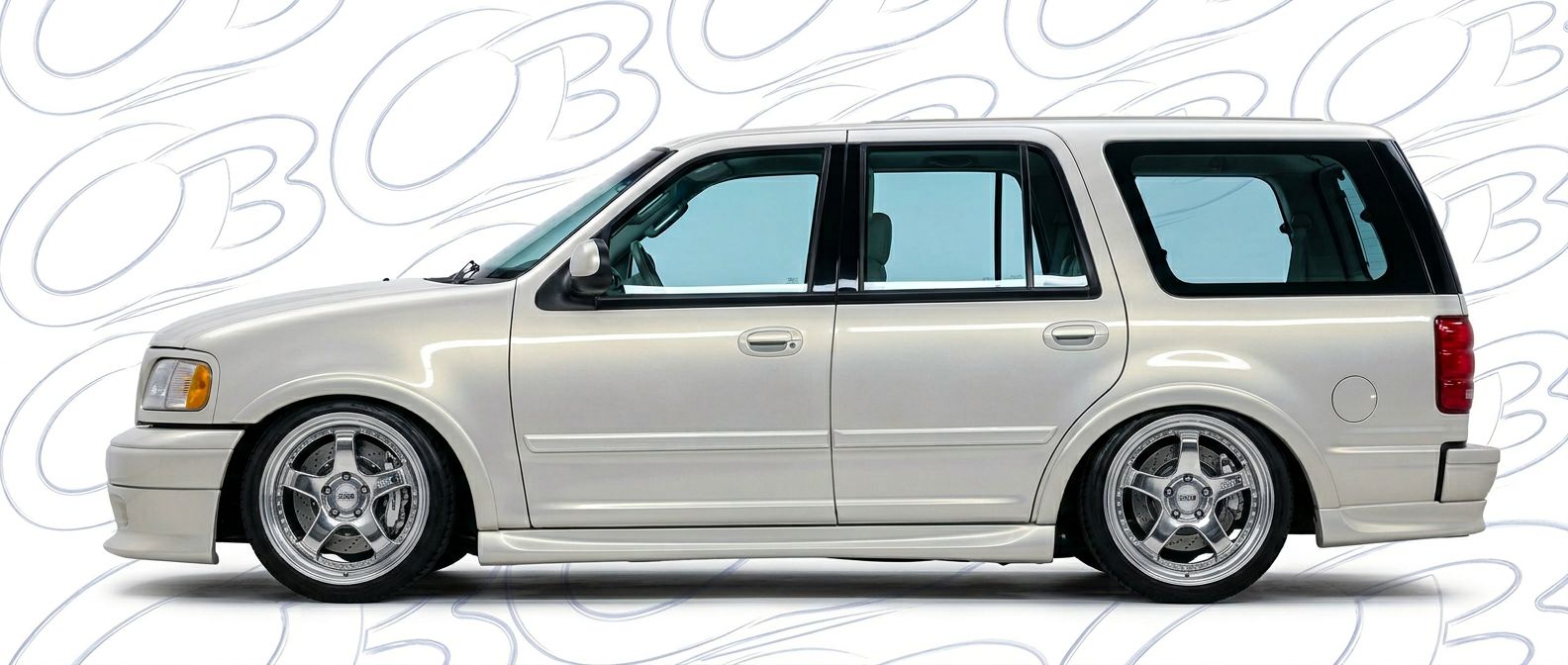 High-quality 1998 Ford Expedition 1998 exterior shot with professional studio lighting.