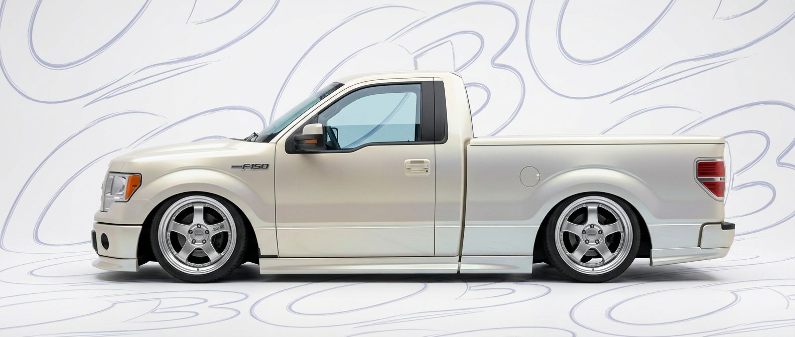 Top-tier 2009 Ford F-150 2009 featuring a high-gloss finish and carbon fiber weave.