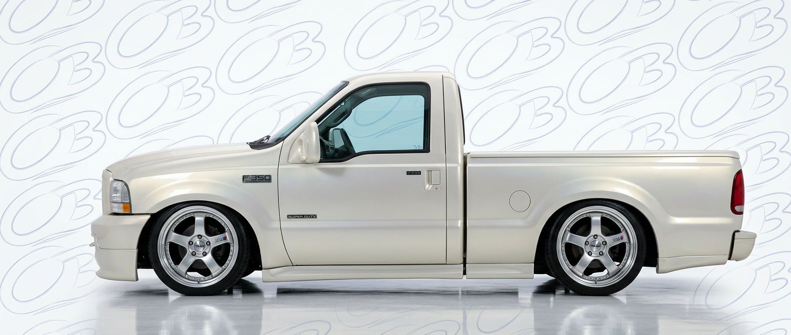 Aggressive 2000 Ford F-350 2000 styling to enhance your vehicle's aesthetic.