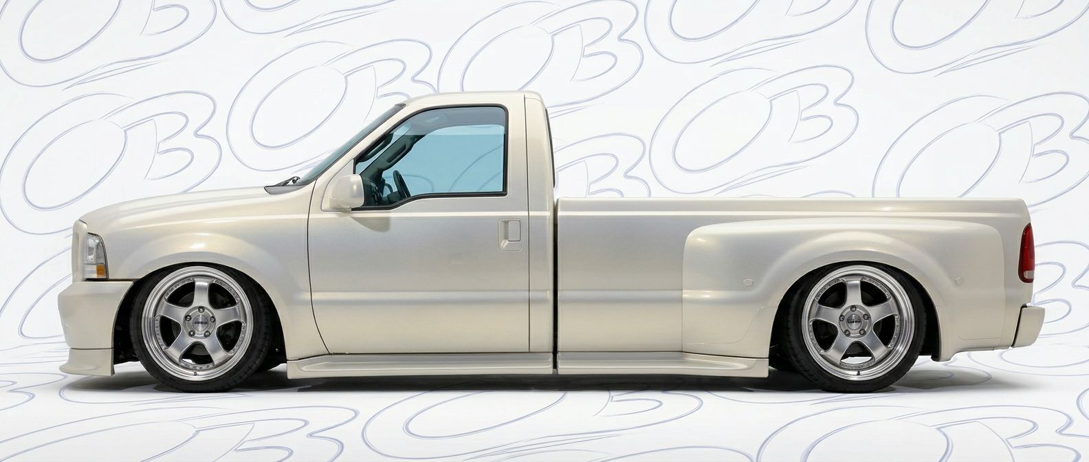 High-quality 2003 Ford F-350 2003 exterior shot with professional studio lighting.