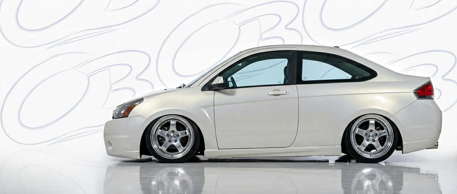 Aerodynamic 2008 Ford Focus 2008 - Sleek design for enhanced vehicle styling.