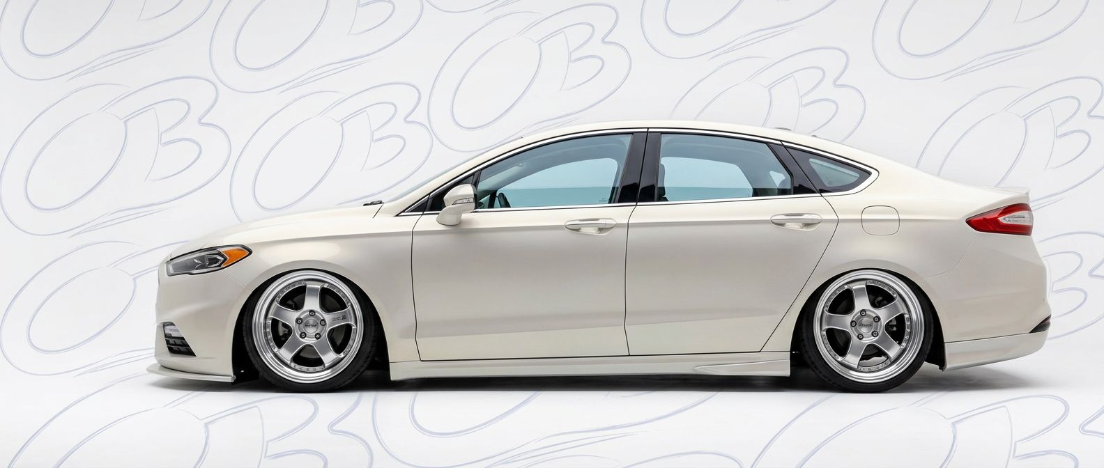 Aerodynamic  Ford Fusion Fusion - Sleek design for enhanced vehicle styling.