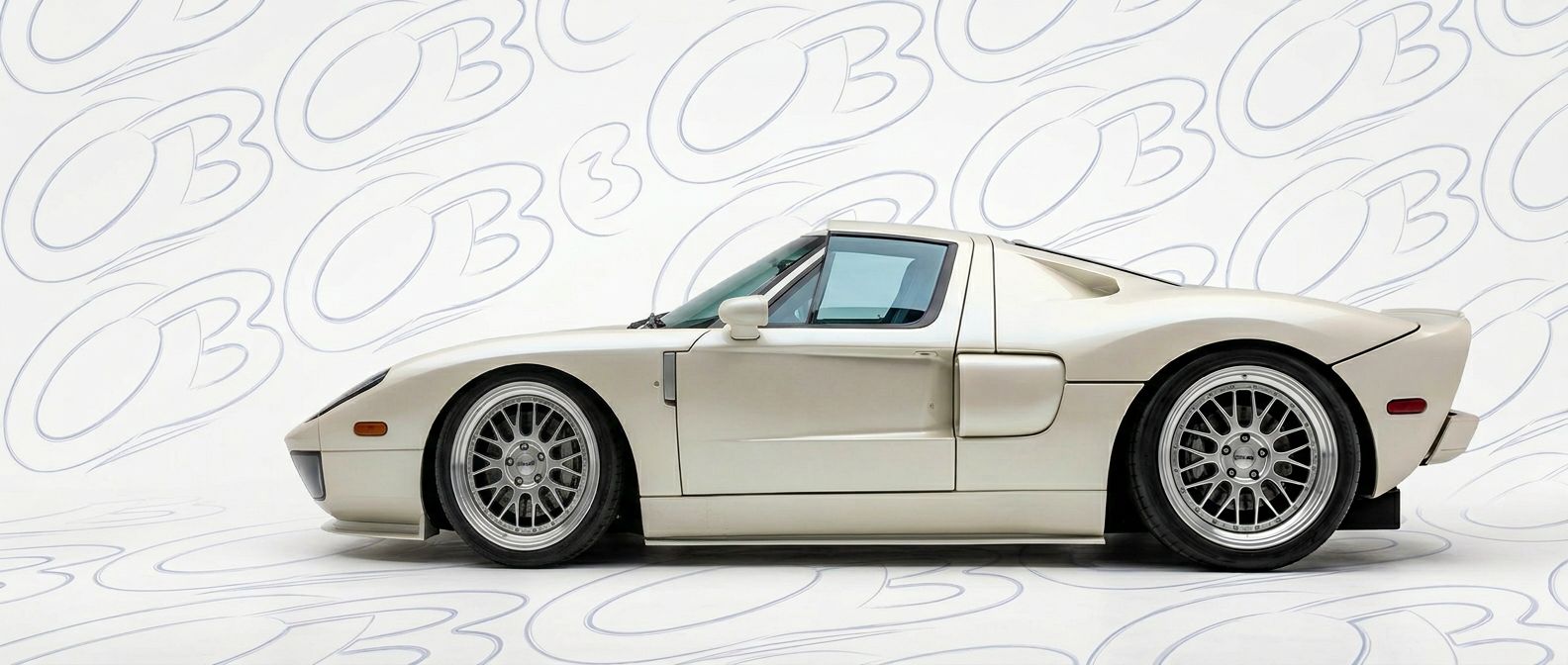 Detailed view of 2000 Ford GT 2000 featuring lightweight, durable construction.