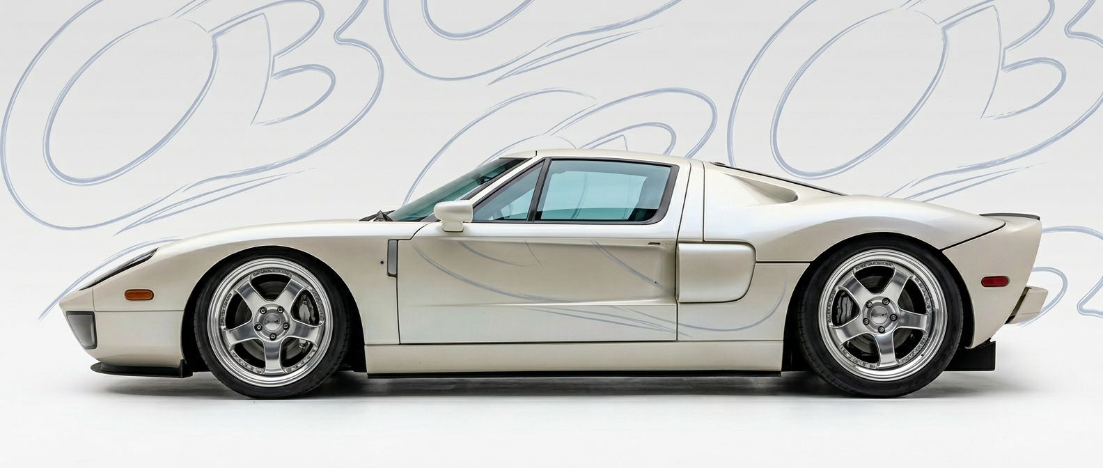 Front-angle view of 2010 Ford GT 2010 - Durable and stylish exterior enhancement.