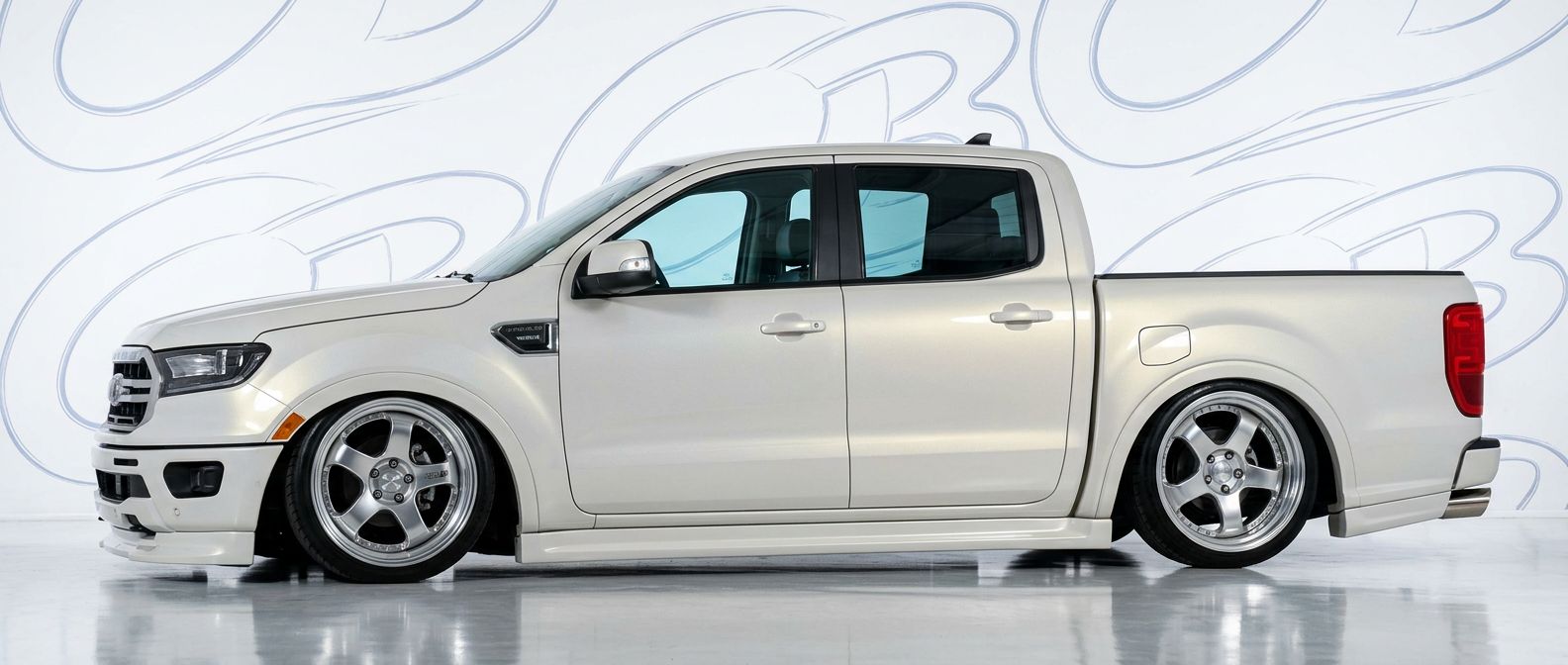 Aggressive 2020 Ford Ranger 2020 styling to enhance your vehicle's aesthetic.