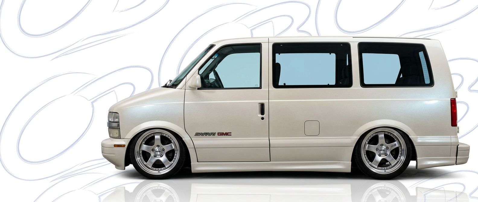 Aerodynamic 2000 GMC Safari 2000 - Sleek design for enhanced vehicle styling.